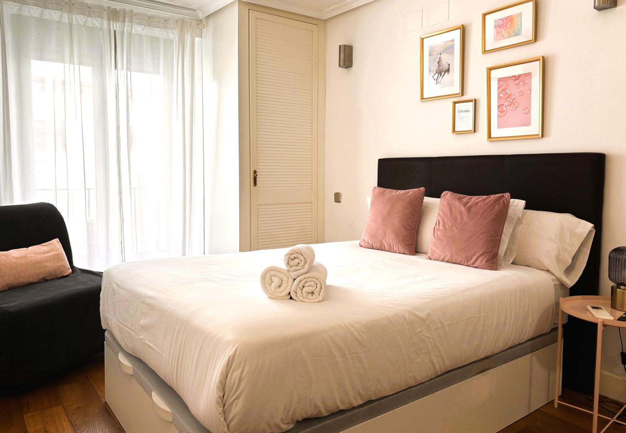 Chueca Apartamentos Noxi 马德里 外观 照片