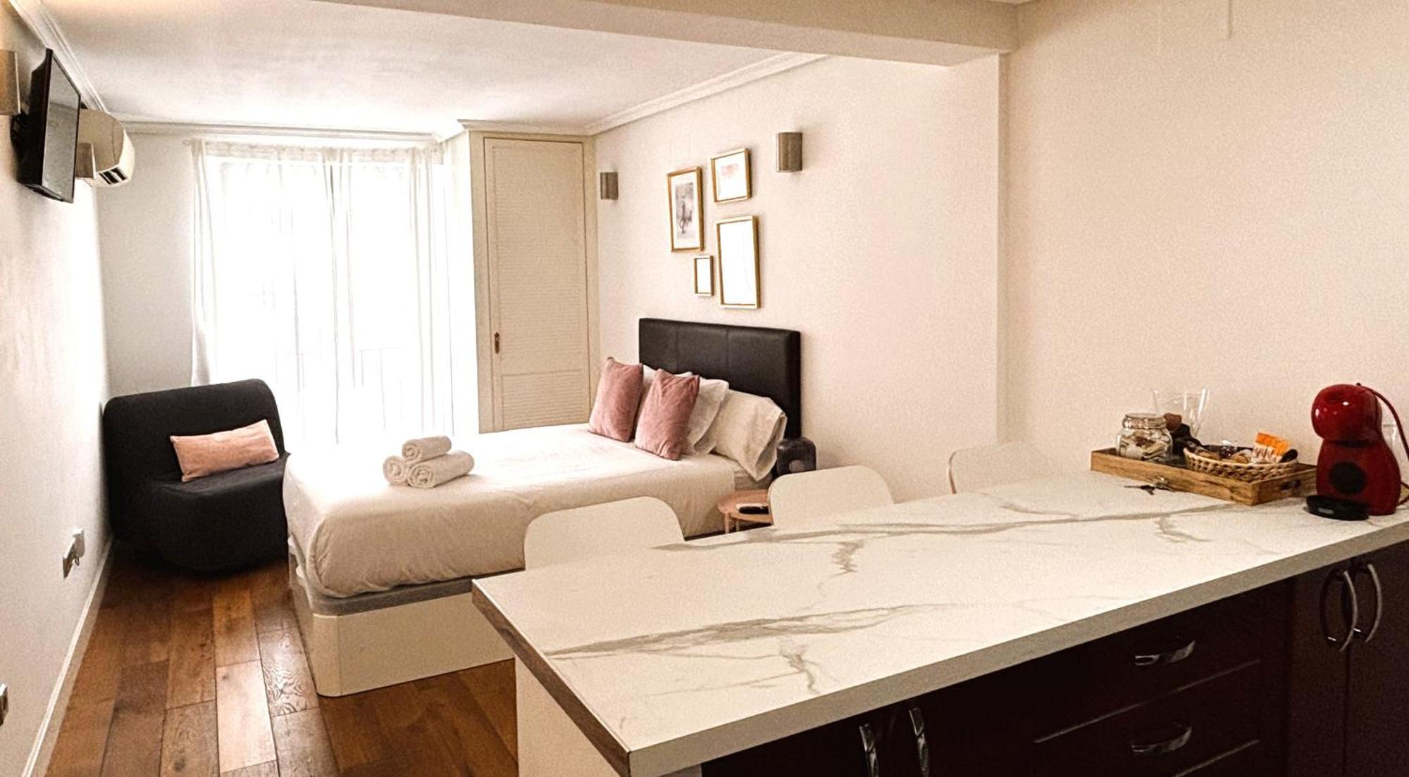 Chueca Apartamentos Noxi 马德里 外观 照片